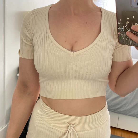 Meshki Knit Crop Top, Size XS - Picture 5 of 9